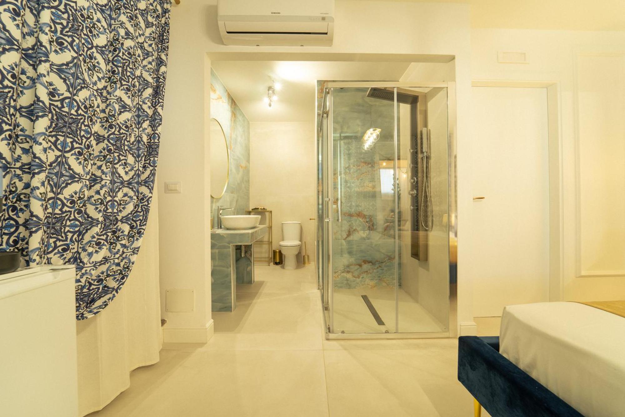 Johnny'S Suites Taormina Beach Bay المظهر الخارجي الصورة