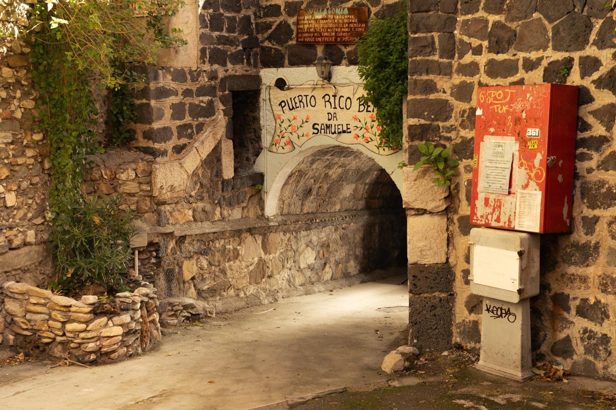 Johnny'S Suites Taormina Beach Bay المظهر الخارجي الصورة